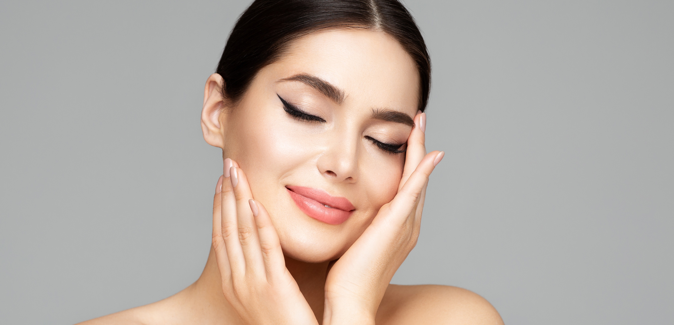 ημιμόνιμο eyeliner φυσικό αποτέλεσμα προσώπου