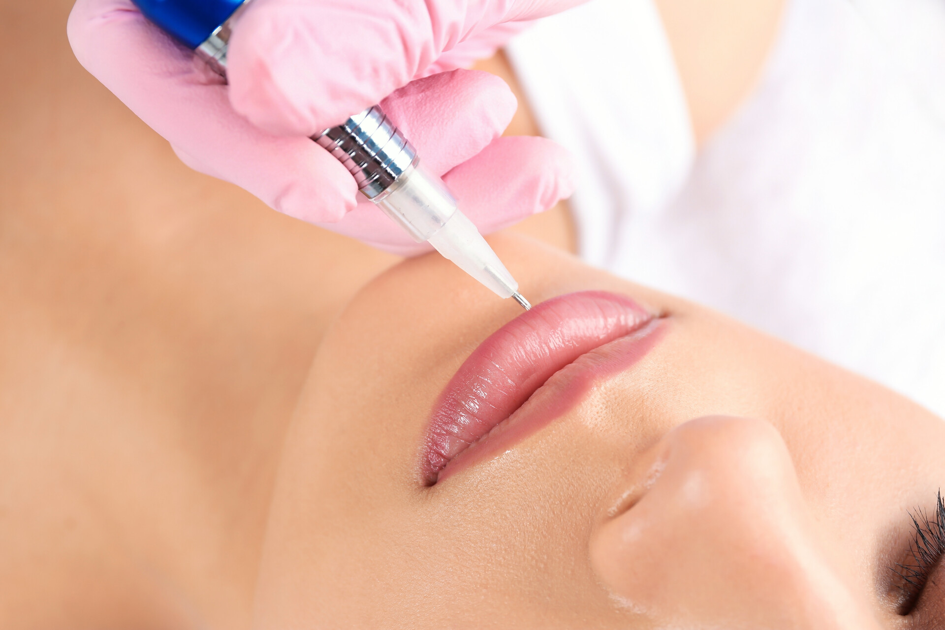 lip blush χαλάνδρι φυσικό αποτέλεσμα