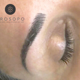 καλοσχηματισμένα φρύδια με microblading